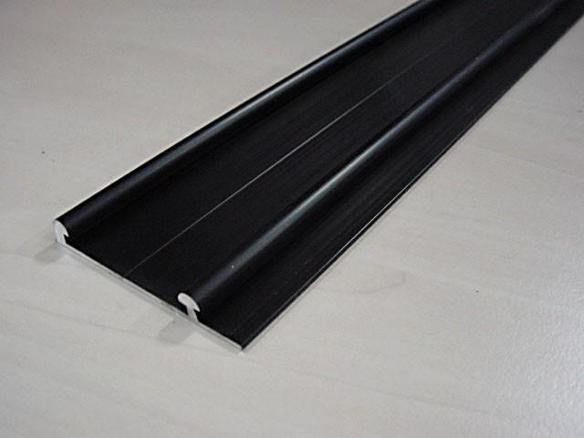 T_ TOLÓAJTÓ BÚTORLAPHOZ 1210 ALSÓ VEZETŐSÍN 3 fm FEKETE 0