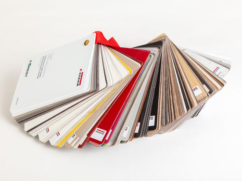 T_ T_ Minta Egger Bútorlap Katalógus 2020-22, 148x105x0,8mm 0