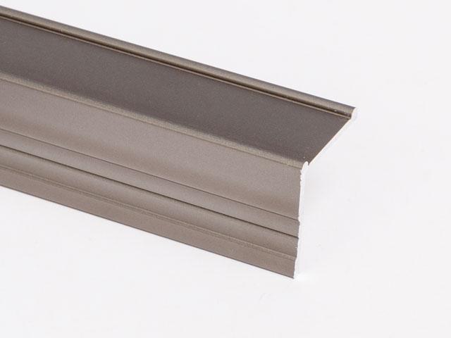 Megszűnt-TOLÓAJTÓ BÚTORLAPHOZ LEZÁRÓ ´L´2 PROFIL 3 m PEZSGŐ 0