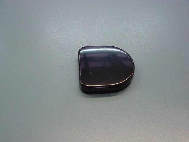 Megszűnt-BÚTORPÁNT TITUS 245.0621.39 ÜVEGAJTÓPÁNT TAKARÓ NORMÁL FEKETE 0