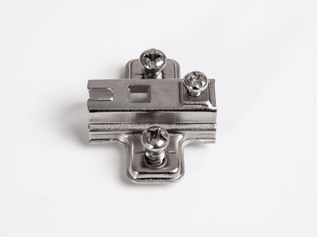 T_ PÁNTALÁTÉT FGV H=2 EUROCSAVARRAL NIKKEL 0