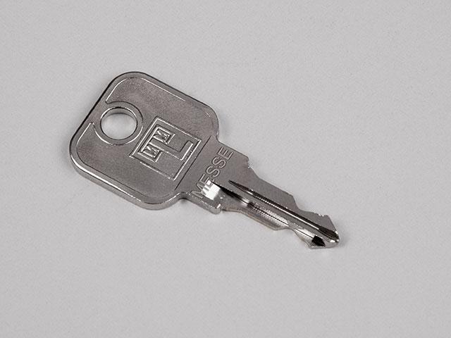 T_ LEHMANN BÚTORZÁR BIZTONSÁGI KULCS . NIKKEL 0