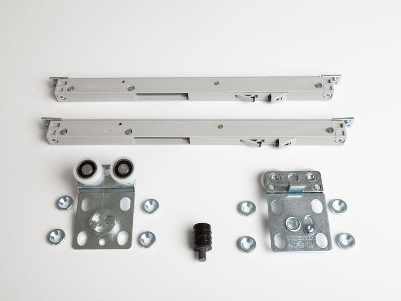 TOLÓAJTÓ BÚTORLAPHOZ 0200 UP SZETT HAJLÍTOTT FELSŐ GÖRGŐKKEL 40 kg SZÜRKE 0