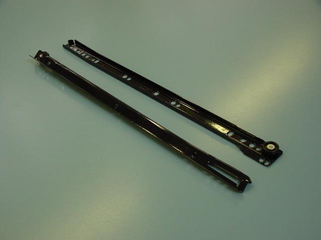 T_ GÖRGŐS FIÓKCSÚSZÓ ART 4500 ÖNBEHÚZÓS 400 mm TEHERB: 25 kg FEKETE 0