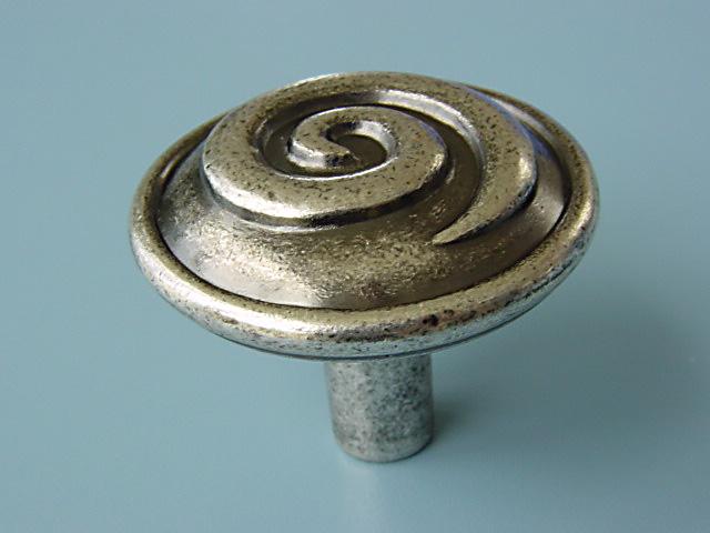 T_ BÚTORFOGANTYÚ 1209-40 ÁTM: 40 mm ANTIKOLT EZÜST 0