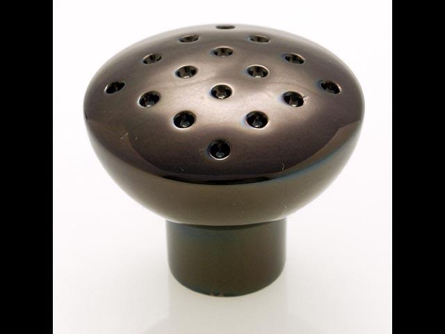 BÚTORFOGANTYÚ 873-28 GOMB FEKETE NIKKEL 0