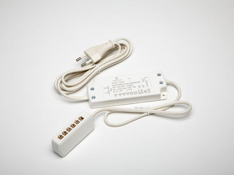 T_ VILÁGÍTÁSTECHNIKAI KIEGÉSZÍTŐ TRAFO FLAT 15/12 15W FEHÉR 0